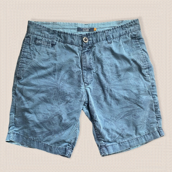 BLEND Men’s Patterned Shorts - Picture 1 of 7